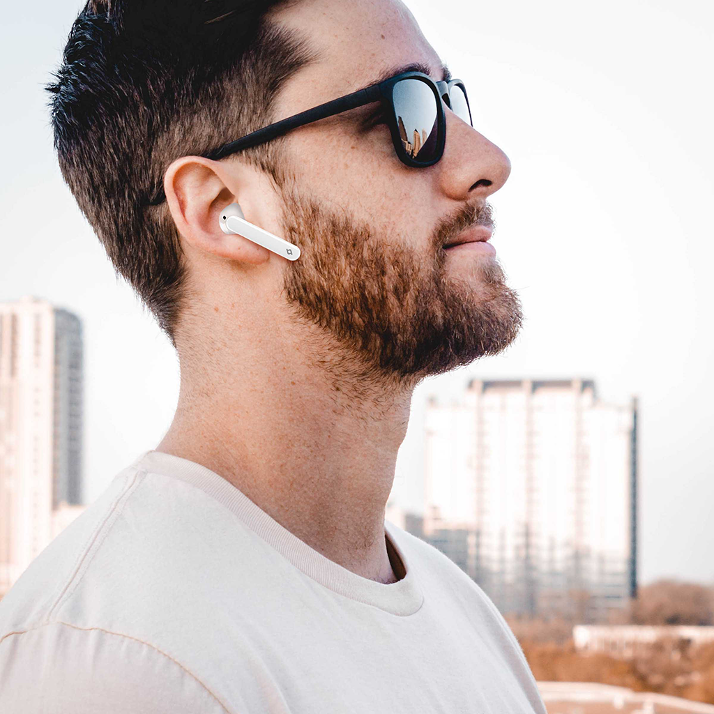 AirBeat-Free-Lifestyle-Beyaz.png
